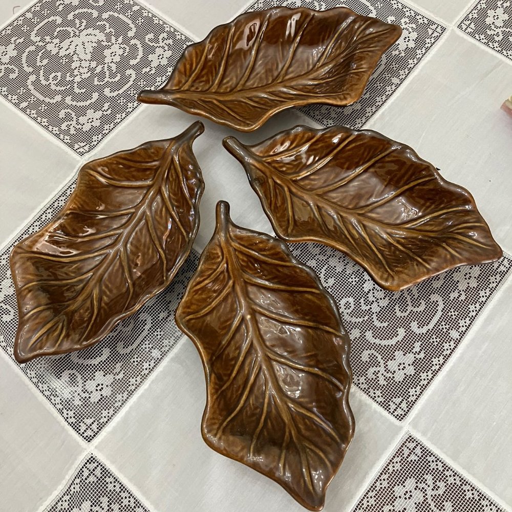 Vintage Calif Pottery #48  leaf set of 4 candy/trinket/chip dishes